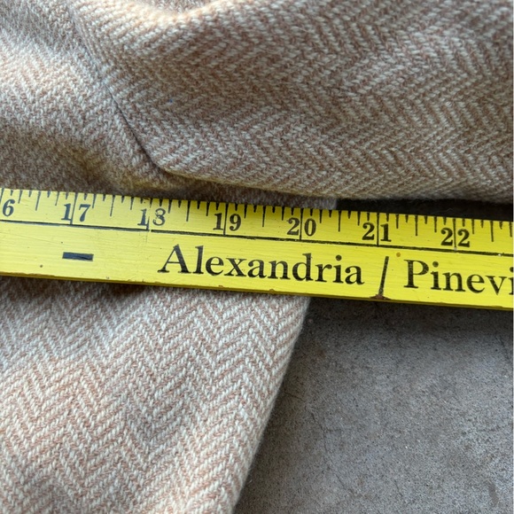 Women's Large Beige/Tan Toggle Wool Coat Autumn Ready **flaw - Picture 6 of 9